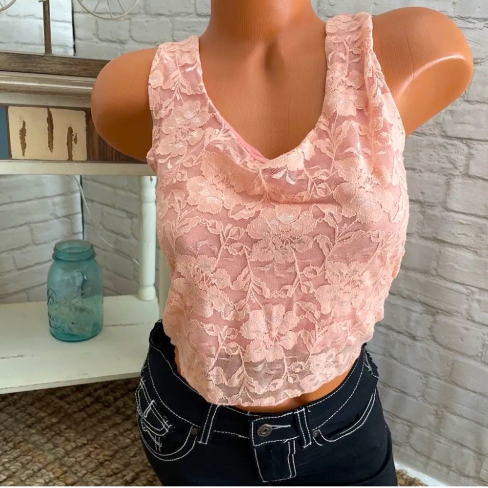 Wet Seal Peach Lace Sleeveless Tank Crop Top Women's Jrs. M NEW